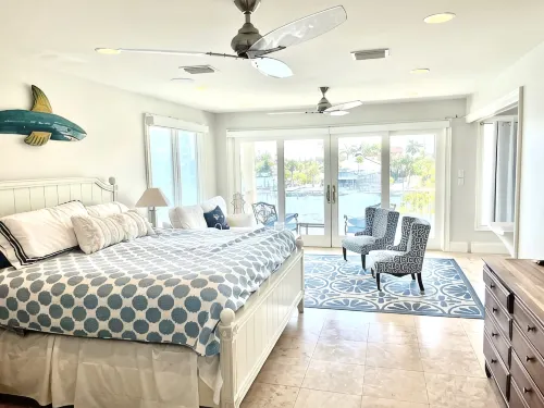 Beaches are open!!! Come stay at theBeach! - Homestays