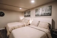 Warm & Cozy 2Br in Wallingford, Skyline Peek Hotels in Wallingford