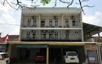 Penginapan Dillah Ho - 2-Star