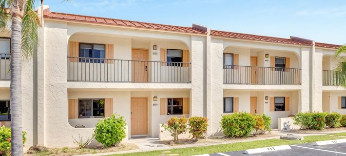 Renovated 5-Star Condo - Pool & Tennis – Near Fort Myers Beach Hotels in Iona