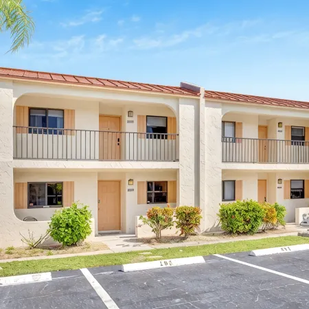 Renovated 5-Star Condo - Pool & Tennis – Near Fort Myers Beach