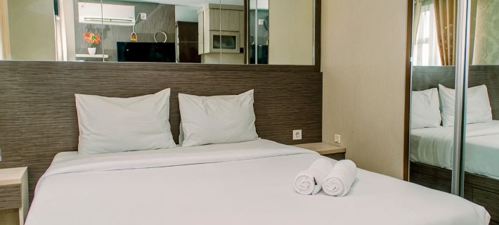 Minimalist and Comfy Studio at Bintaro Icon Apartment by Travelio Hotels in Pondok Aren