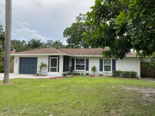 Charming house with a heated salt water pool in the heart of Sarasota. - Private Pool