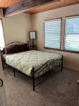 The Cedar Shack near Lake Conroe - Homestays