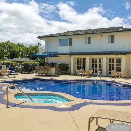 Kauai Paradise: oceanview 2-bedroom condo with AC and private lanai