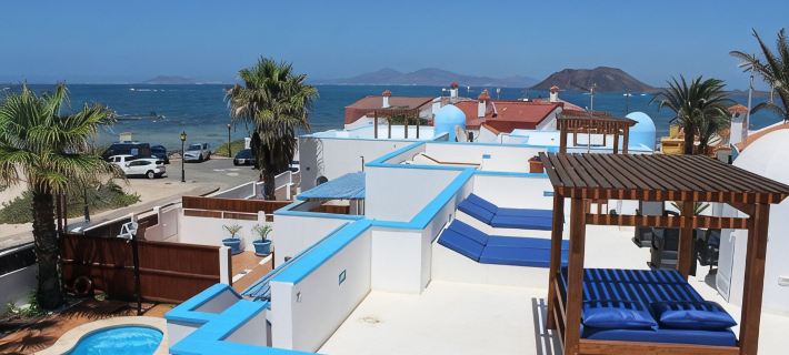 Privilege Bay-Villa Chennai-sea view and natural park view. Beachfront location. Hotele w: Corralejo