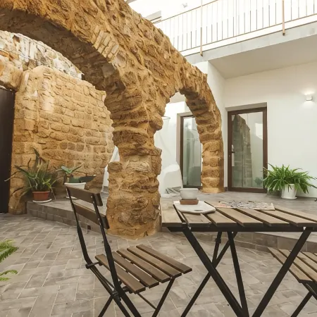 Cortile Baronello