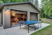 Lake Front Cabin, Media/Game Room, Kayaks, Multi-Level Deck--Newly Remodeled - Feriehus