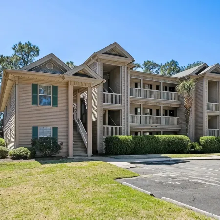 Lake/Fairway view - Private 3Bed/3Bath - Walk to pool