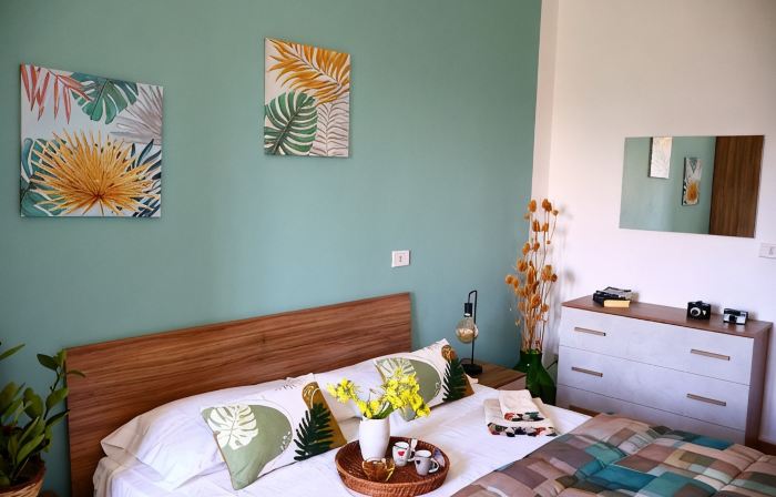 Bright house, relaxing location.