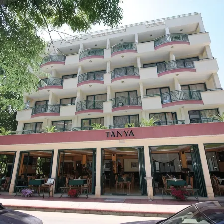 Tanya Hotel