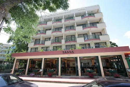 Tanya Hotel - 3 tähden