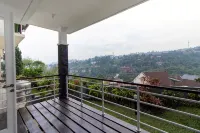 VILLA KELUARGA Syariah- Resort Dago Pakar Bandung - View Bukit - 4 étoiles