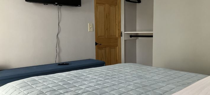 Cute Apt w/ Parking & W/D! Ξενοδοχεία στην πόλη Strafford County