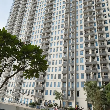 Casanty at Benson Apartment
