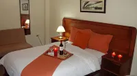 Hotel Madrigal - breakfast