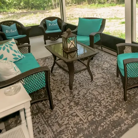 Charming 3-bedroom house with WiFi, fitness room on Gated property