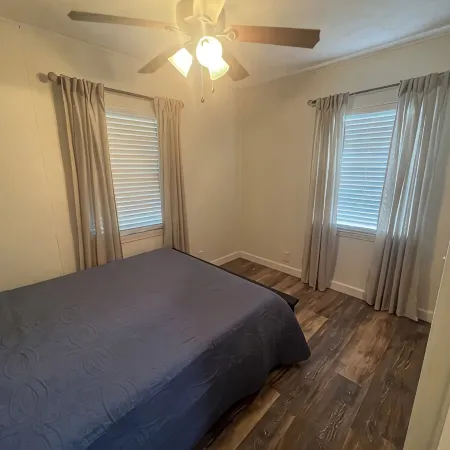 Quiet, cozy 3 bedroom home, across from river, in peaceful Palatka