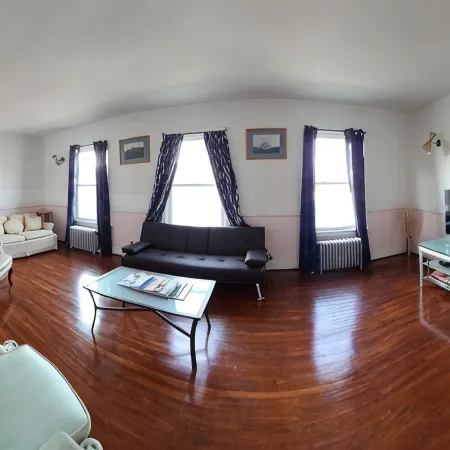 Cozy 3-bedroom house in charming Buffalo with WiFi, AC