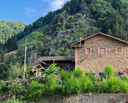 Dinh Da H'Mong - Karsterly Rock Lodge Hotels in Dong Van