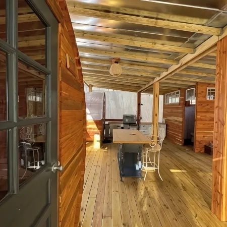 Family & Pet Friendly Treehouse with Amazing Views