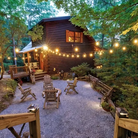 Secluded Cherry Log Cabin - Sauna - Hot Tub - Putting Green