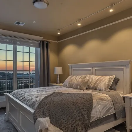 “Inn on the Harbor” Stunning sunsets, centrally located, cozy getaway!