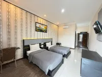 Solok Premier Hotel - 3-Star