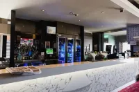 Nags Head Hotel - parking