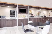 多爾頓速8酒店