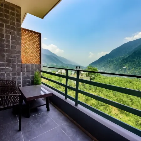 Naturevilas Sarovar Premiere Manali