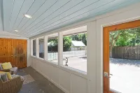 Downtown Fairhope Cottage-walking distance to everything!!!