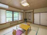 Suzaka Onsen Kojoso Hotels in Suzaka