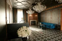 Hotel Royal