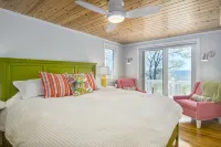 Spectacular Lake Michigan Views/Beach Access from Douglas Lakeshore Beach House