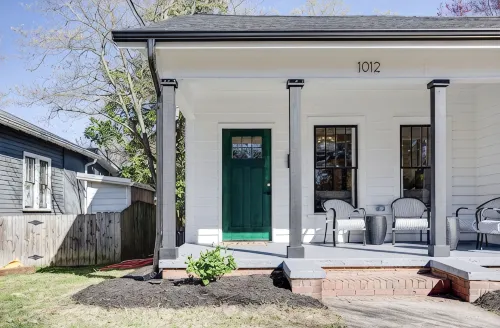 Historically Hip on Hale-3 Kings, Walkable to shops, 3 minutes to Duke - 4-نجوم