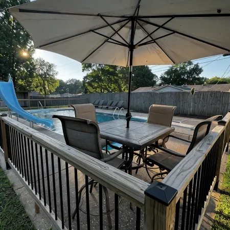 3-bedroom w/pool and all the comforts of home in Muscle Shoals-recording capital