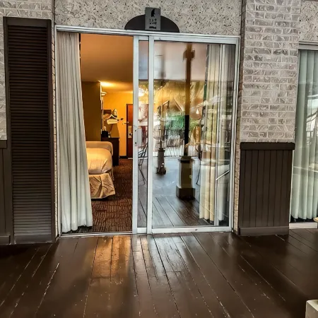 Heritage Inn