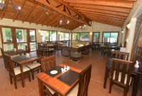 Howard Johnson by Wyndham Rinconada de Los Andes - 4-Star