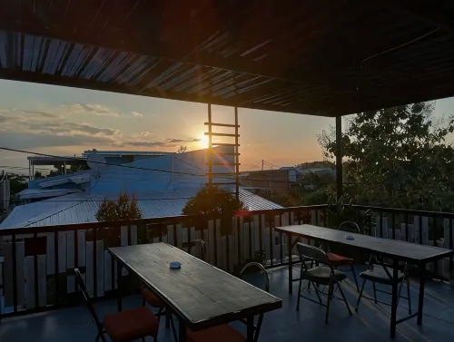 Grand Khalifah Sumbawa - Bãi đậu xe