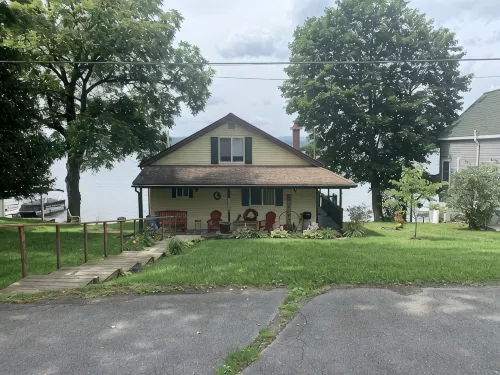 Canadarago Lakefront Home in Richfield Springs, NY - Wifi