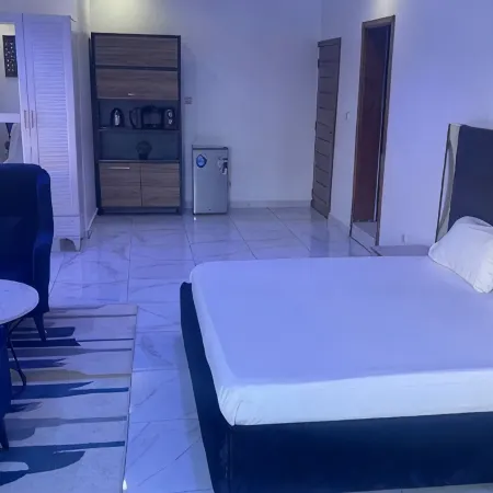 Bi-Hotel 1