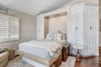 Spectacular direct ocean front condo with amazing views of the Atlantic - Wifi
