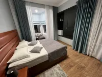 Zerkalnyij Hotel - 2-Star