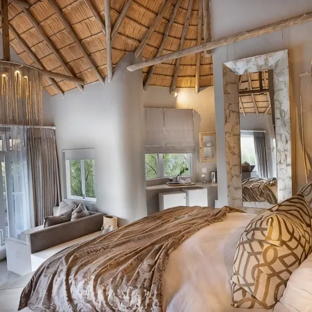 Clifftop Exclusive Safari Hideaway