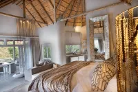 Clifftop Exclusive Safari Hideaway - Bjergudsigt