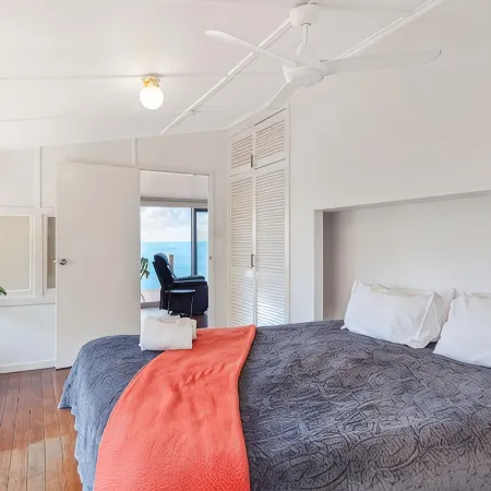 Beachfront Holiday Cottage