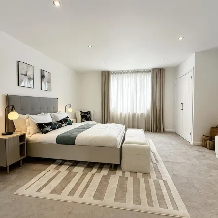 River Breeze 3-Bed Balcony Apartment