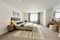 River Breeze 3-Bed Balcony Apartment - Homestays