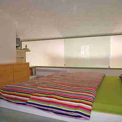 Apartment with pool, 300m beaches Tahiti, Moorea, Ramatuelle, St-Tropez. Rooms